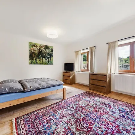 Villa In Varva Ov With Garden Retreat Βίλα