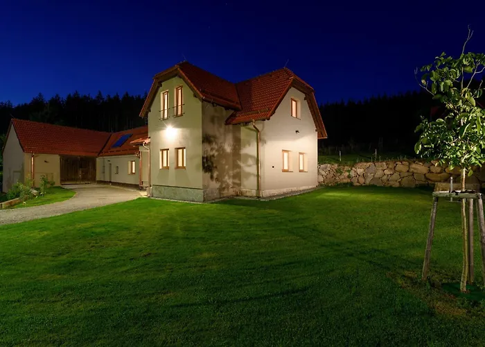 In With Garden Retreat * Varvazov