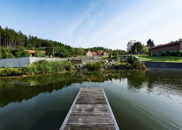 Holiday home In With Garden Retreat Varvazov